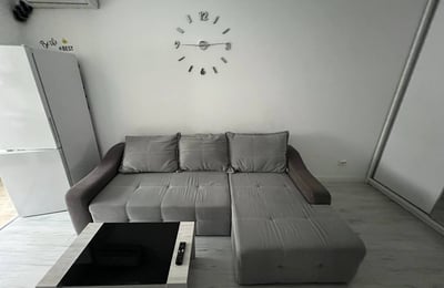 Vermietung eines gemütlichen Studio-Apartments mit separatem Zimmer und Balkon, Bukarest, Rumänien